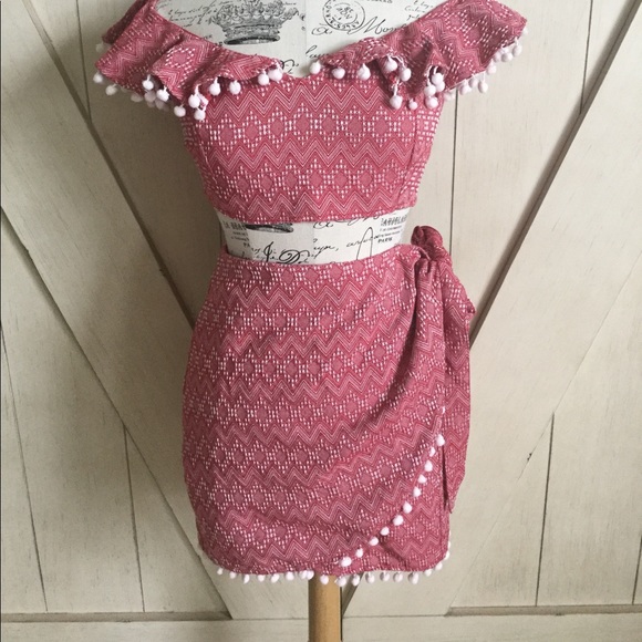 🍒🍒ASOS Pom Pom Two Piece Set🍒🍒 - Picture 4 of 8